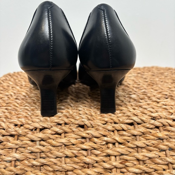 Cole Haan Leather Buckle Toe Heels Women’s Size 8.5B Black - Picture 5 of 9